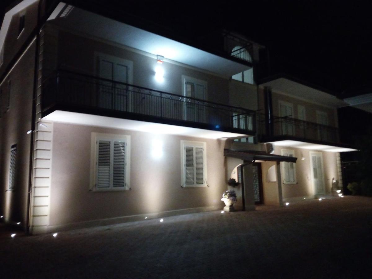B&B San Paolo กัมปาญา ภายนอก รูปภาพ